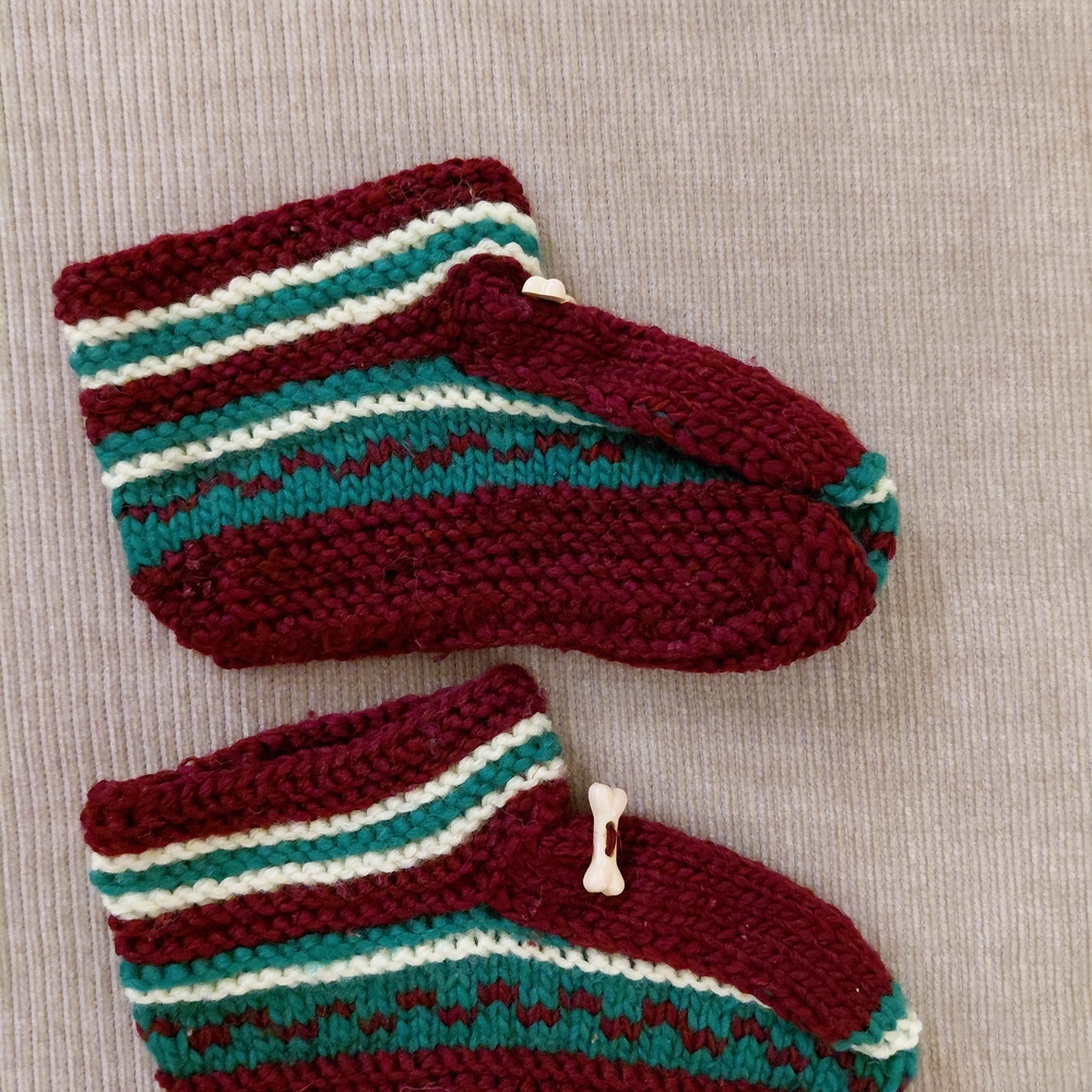 Cozy Knit Kids Shoes - Maroon and Green